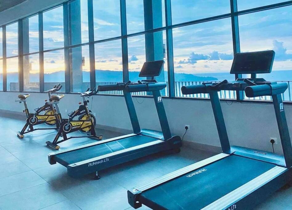 Jesselton Quay,2Br,4-5Pax,Mountain View Apartamento Kota Kinabalu Exterior foto